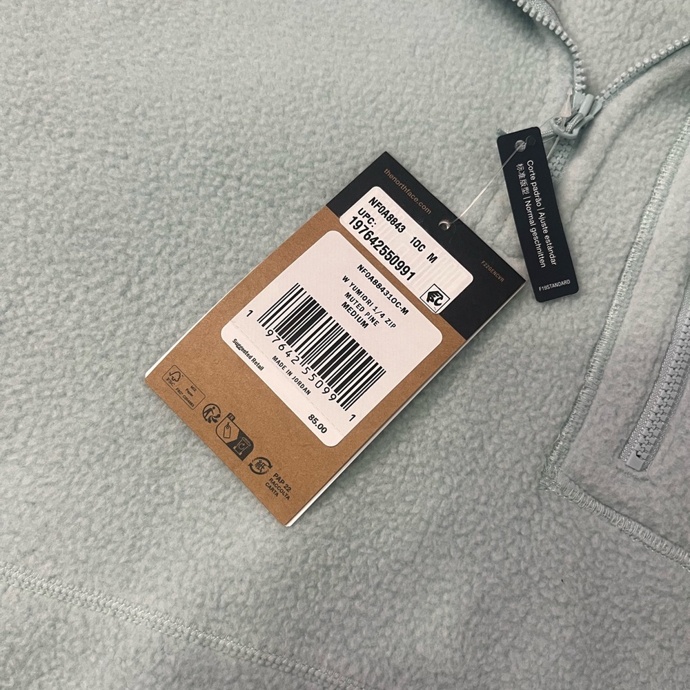 NWT THE NORTH FACE W YUMIORI 1/4 ZIP
MUTED PINE Zip Up. Medium - Picture 6 of 6